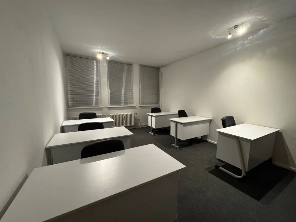 15 Zimmer Wohnung mit 450 m² in Berlin – Bild 4