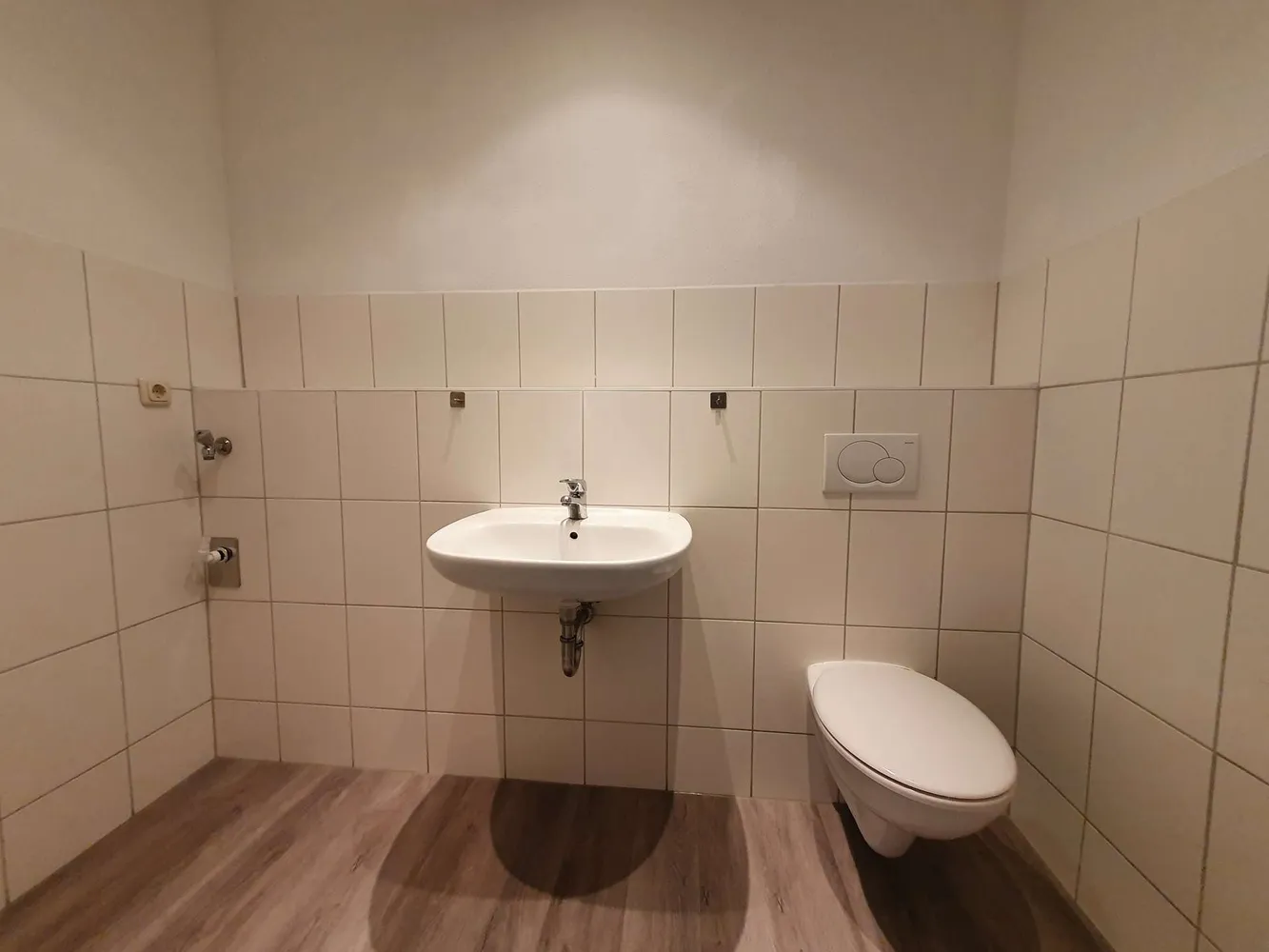 2 Zimmer Wohnung mit 67 m² in Plauen – Bild 10