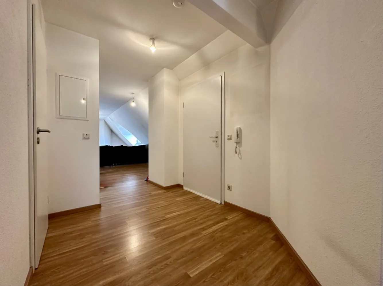 2 Zimmer Wohnung mit 90 m² in Heppenheim – Bild 2