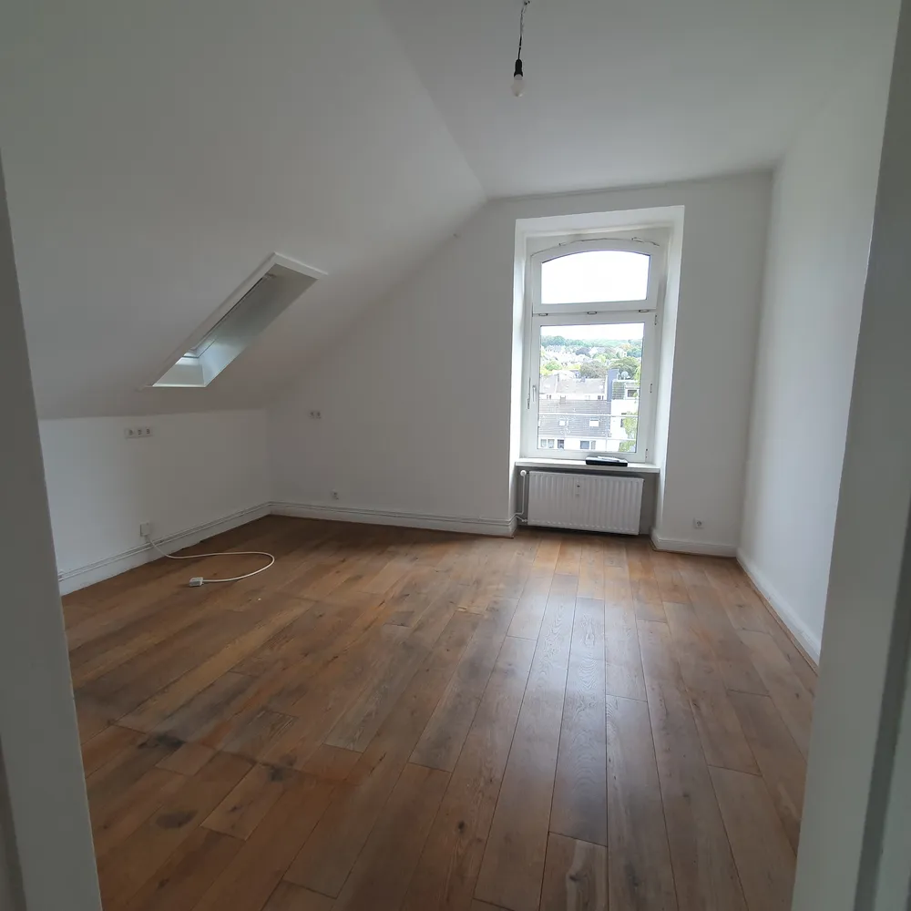 4 Zimmer Wohnung mit 109 m² in Wuppertal – Bild 2