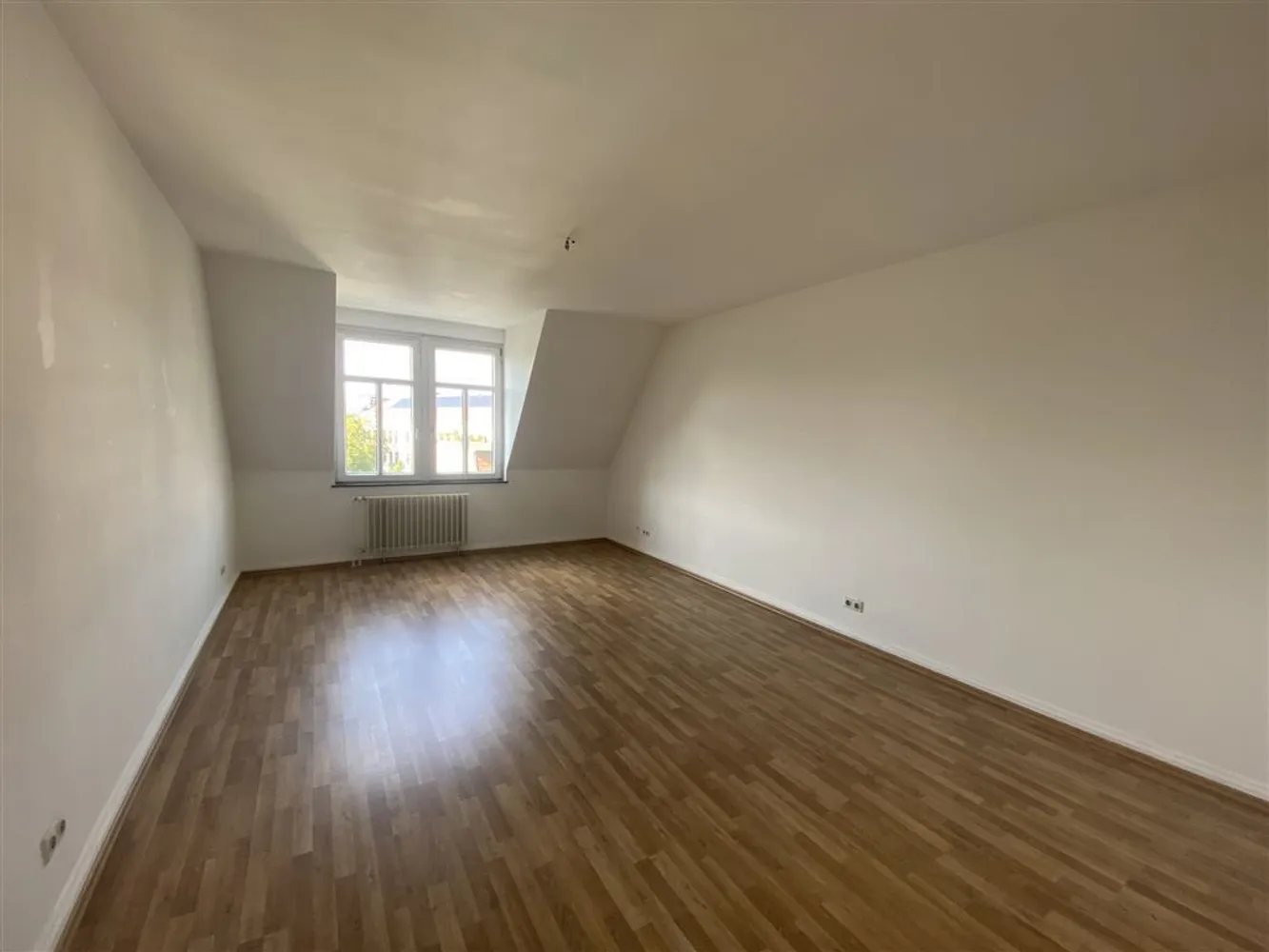2 Zimmer Wohnung mit 81 m² in Leipzig – Bild 2