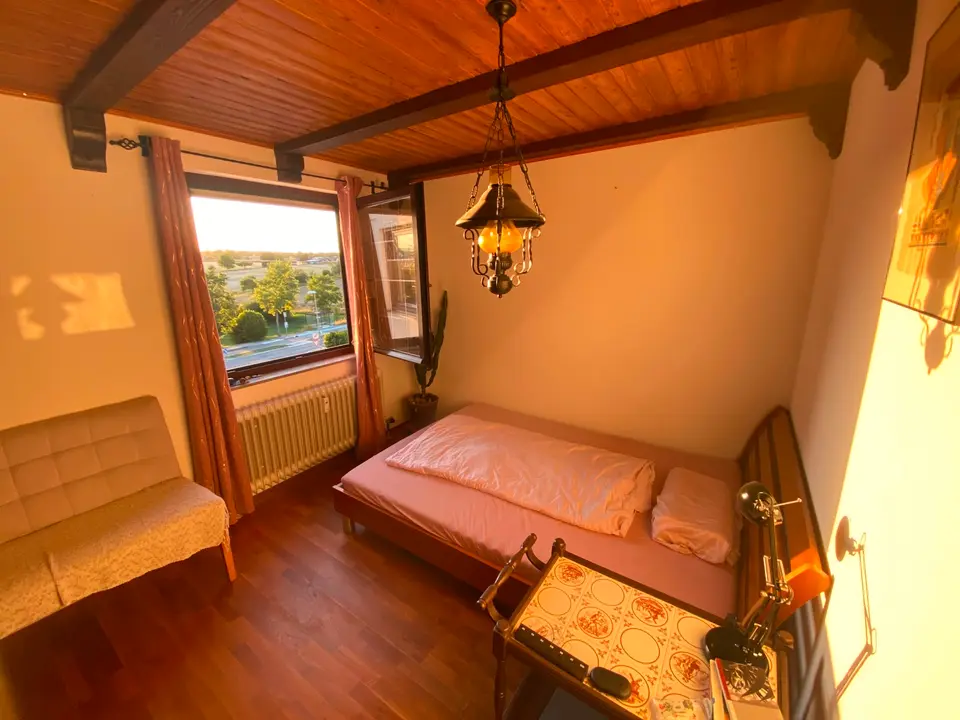 4 Zimmer Wohnung mit 12 m² in Herrenberg – Bild 1