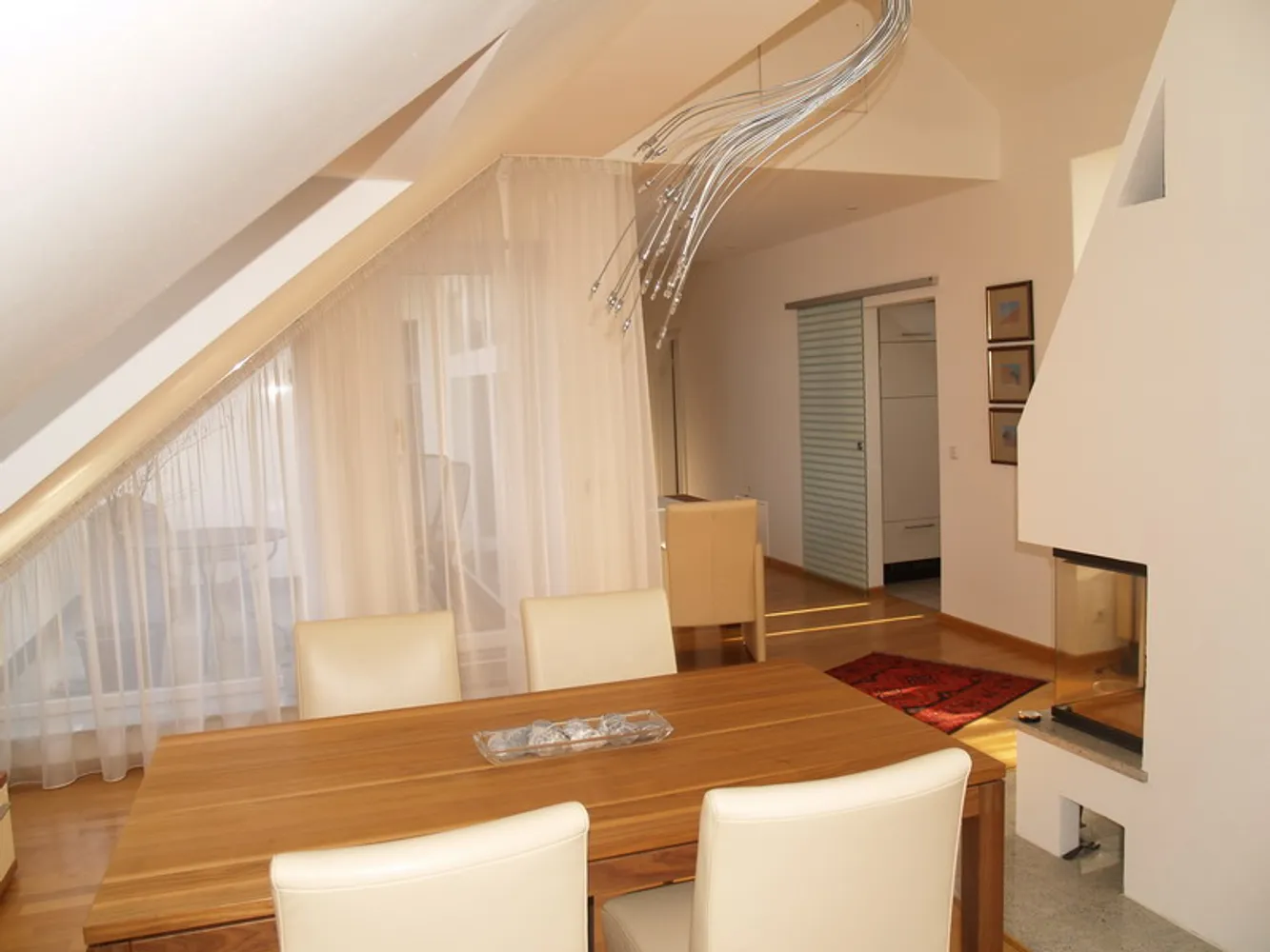 3 Zimmer Wohnung mit 90 m² in München – Bild 3