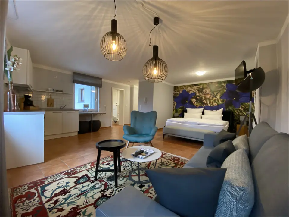 Studio with 40 m² in Aschaffenburg – Photo 1