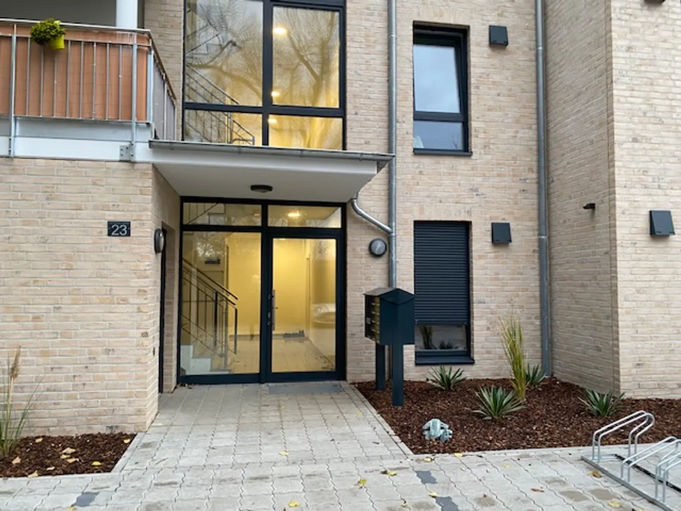 4 Zimmer Wohnung mit 106 m² in Bremen – Bild 2