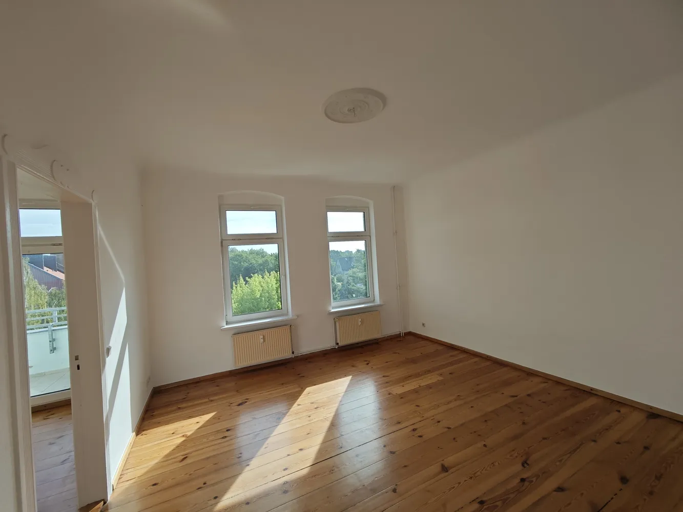 4 Zimmer Wohnung mit 122 m² in Frankfurt (Oder) – Bild 1