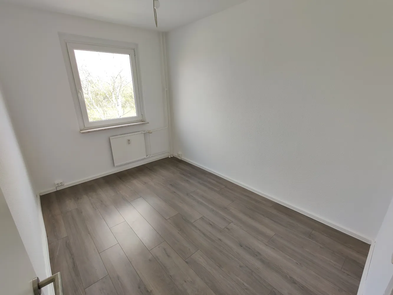 6 Zimmer Wohnung mit 111 m² in Halle (Saale) – Bild 9