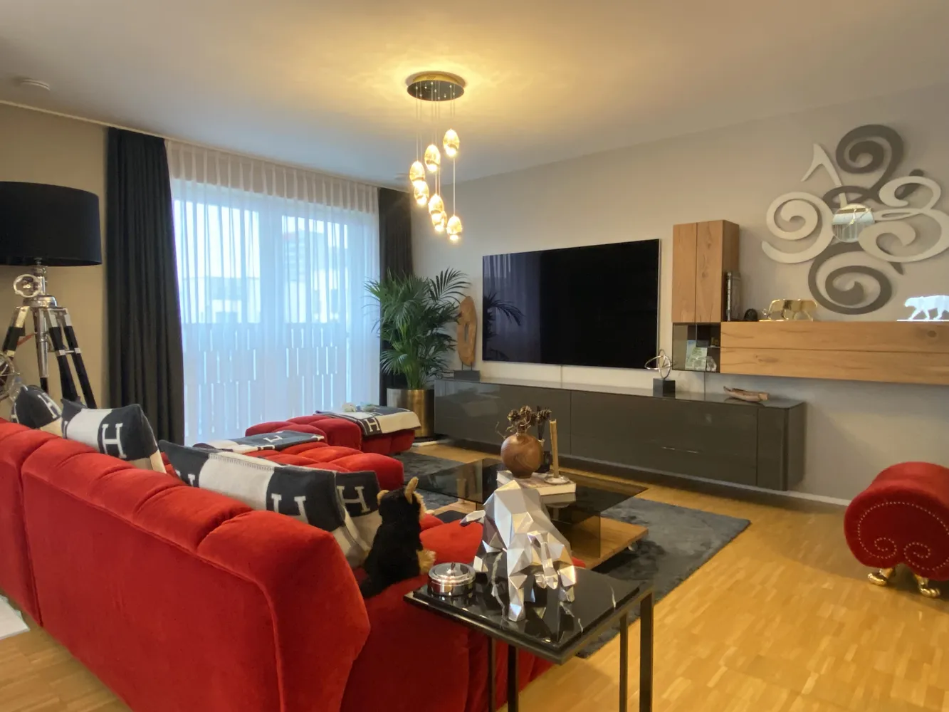 4 Zimmer Wohnung mit 117 m² in Frankfurt am Main – Bild 1