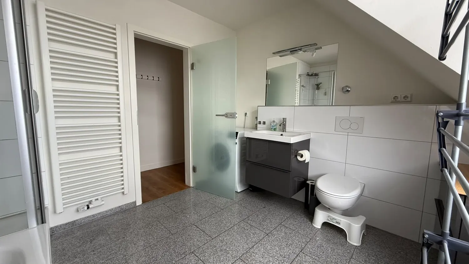2 Zimmer Wohnung mit 49 m² in Düsseldorf – Bild 3