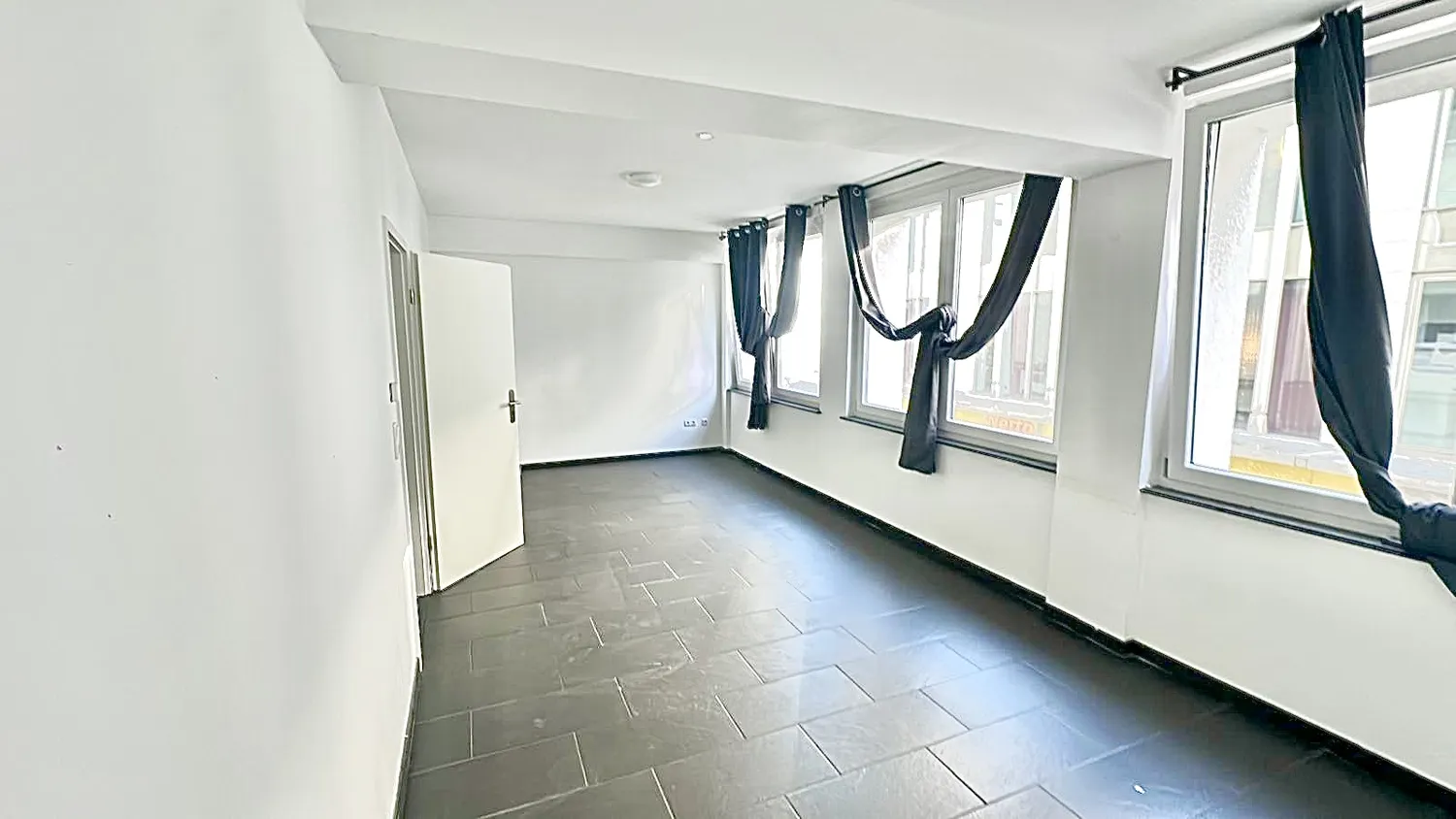 5 Zimmer Wohnung mit 180 m² in Duisburg – Bild 4