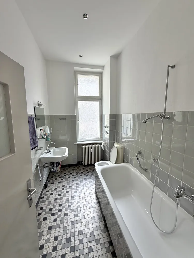 5 room apartment with 172 m² in Berlin – Photo 1