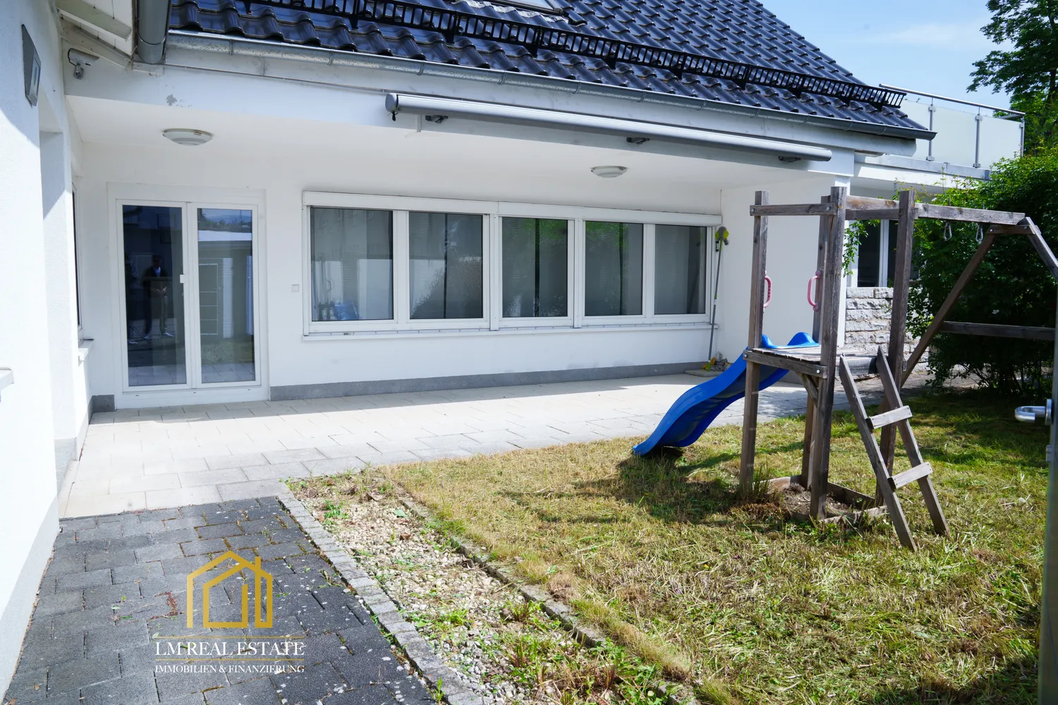 7 Zimmer Haus mit 246 m² in Reutlingen – Bild 4