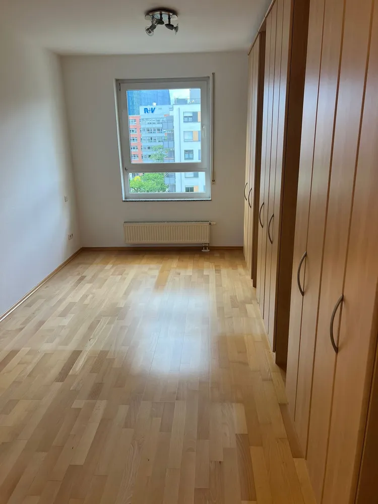 2 Zimmer Wohnung mit 66 m² in Frankfurt am Main – Bild 3