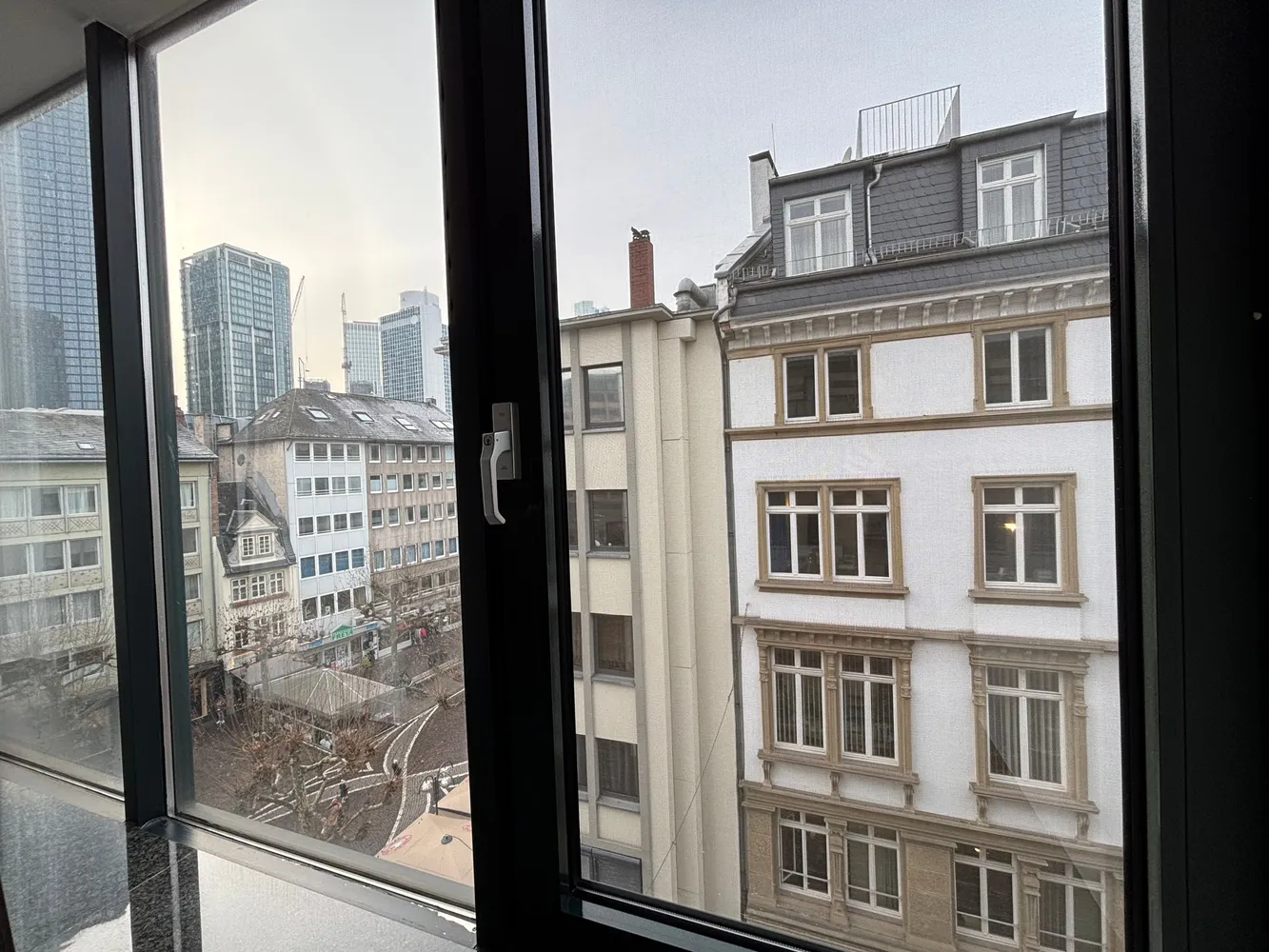 3 Zimmer Wohnung mit 116 m² in Frankfurt am Main – Bild 1