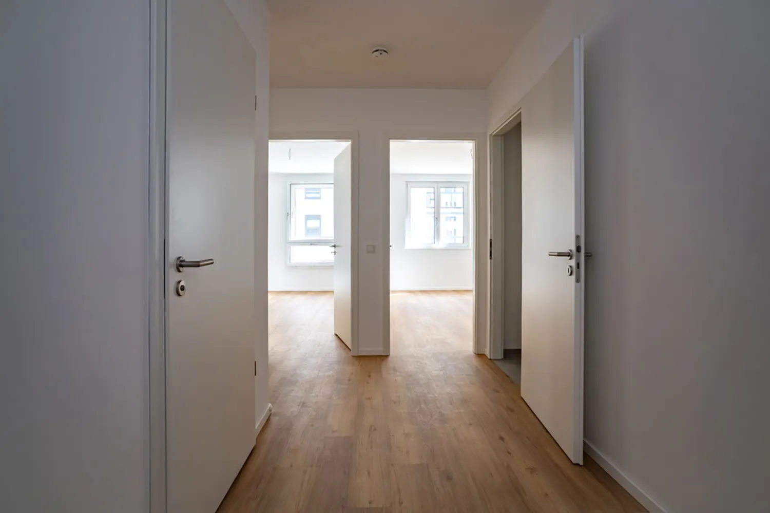 4 Zimmer Wohnung mit 106 m² in Berlin – Bild 3