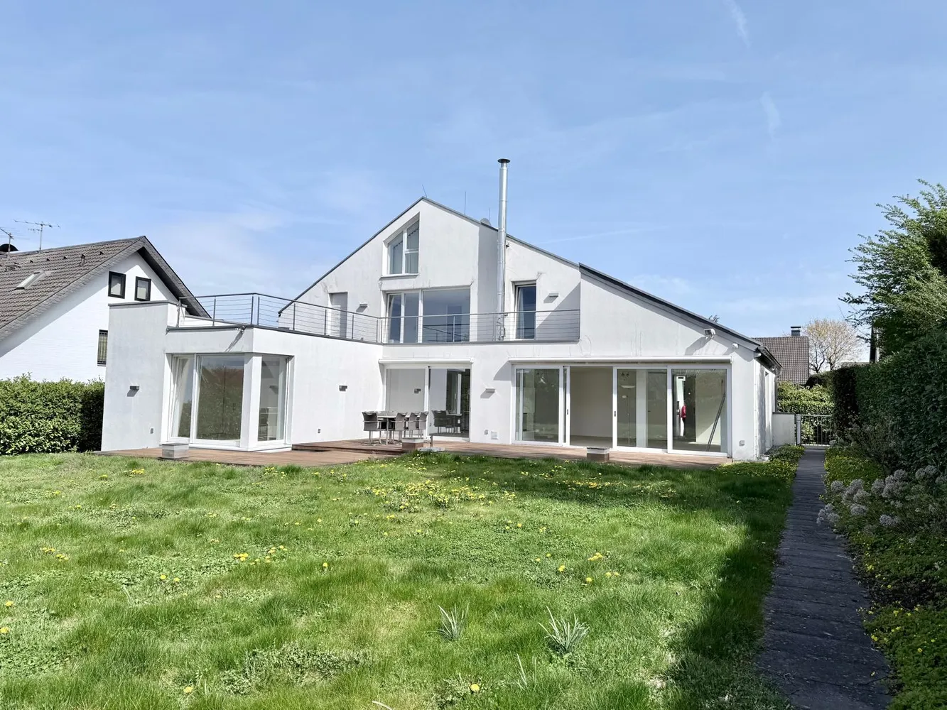 6 Zimmer Haus mit 292 m² in Ratingen – Bild 12