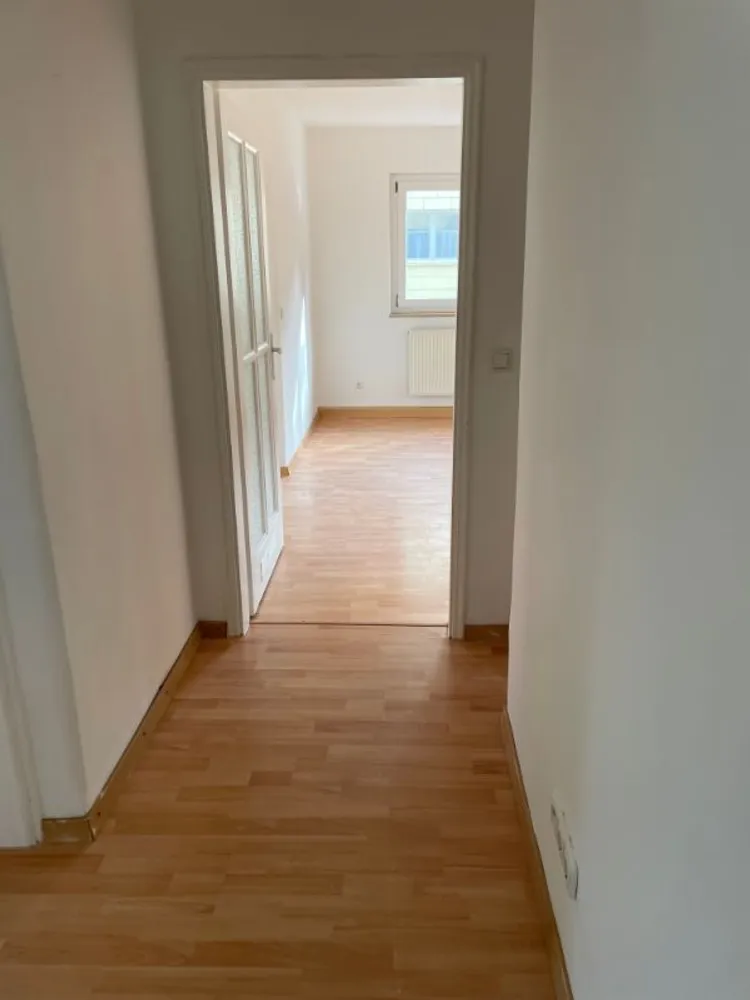2 Zimmer Wohnung mit 64 m² in München – Bild 2