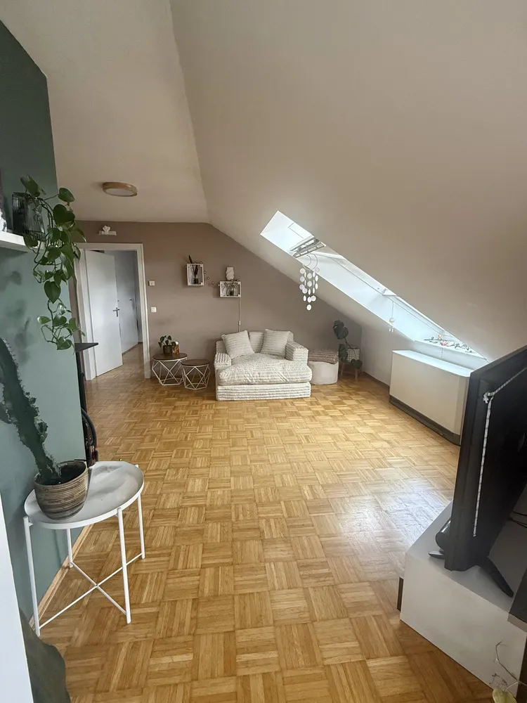 2 Zimmer Wohnung mit 71 m² in Mülheim an der Ruhr – Bild 2