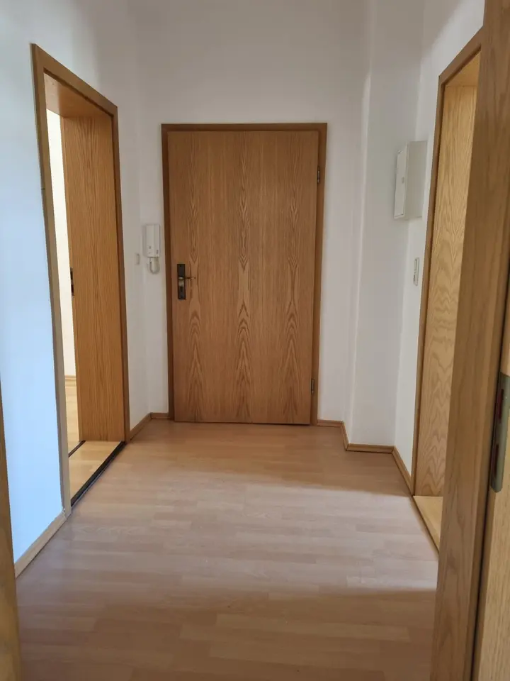 2 Zimmer Wohnung mit 80 m² in Riesa – Bild 4