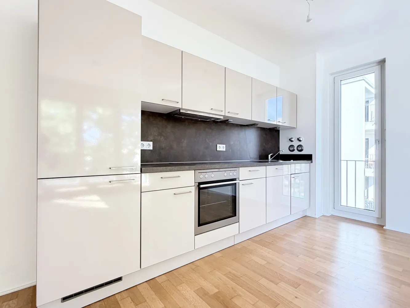 2 room apartment with 71 m² in Frankfurt am Main – Photo 2