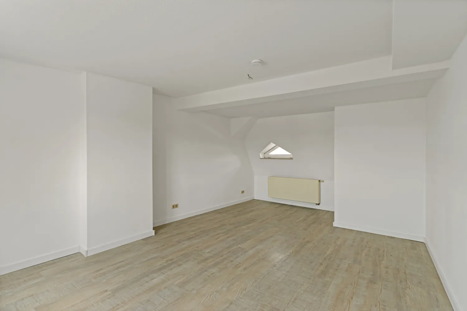 2 Zimmer Wohnung mit 90 m² in Halle (Saale) – Bild 7