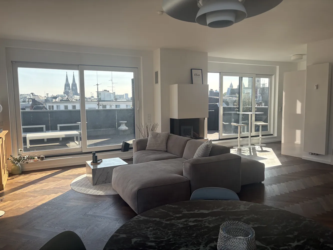3 Zimmer Wohnung mit 125 m² in Köln – Bild 1