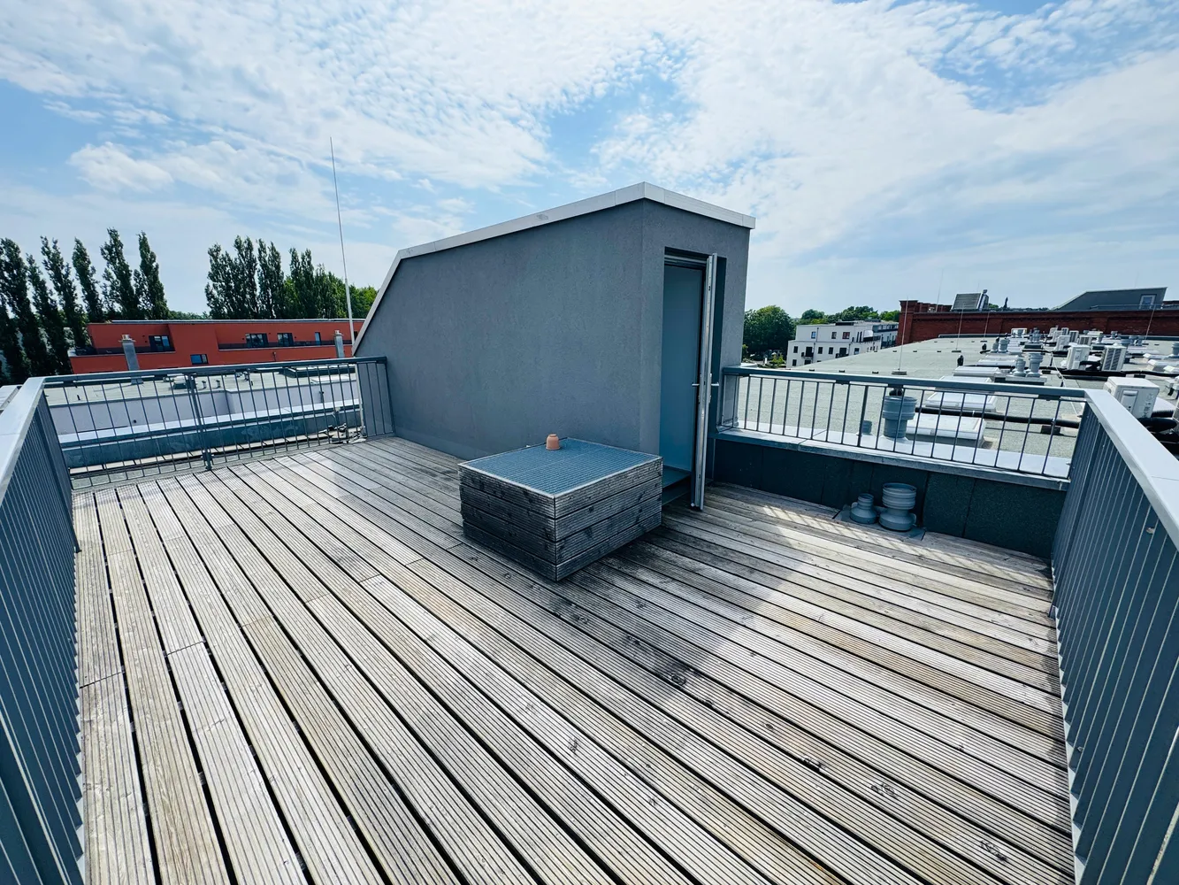 2 Zimmer Wohnung mit 67 m² in Berlin – Bild 2