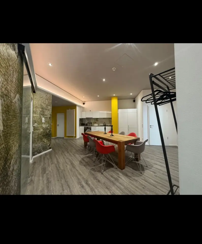 WG-Zimmer mit 288 m² in Frankfurt am Main – Bild 3