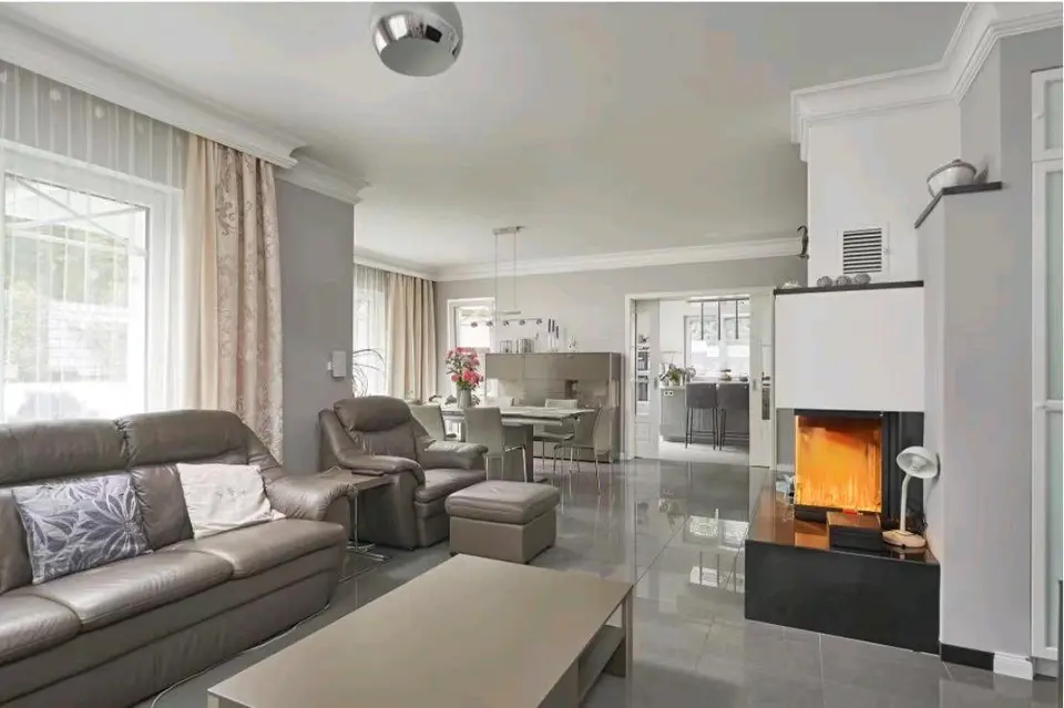 6 Zimmer Haus mit 320 m² in Berlin – Bild 1