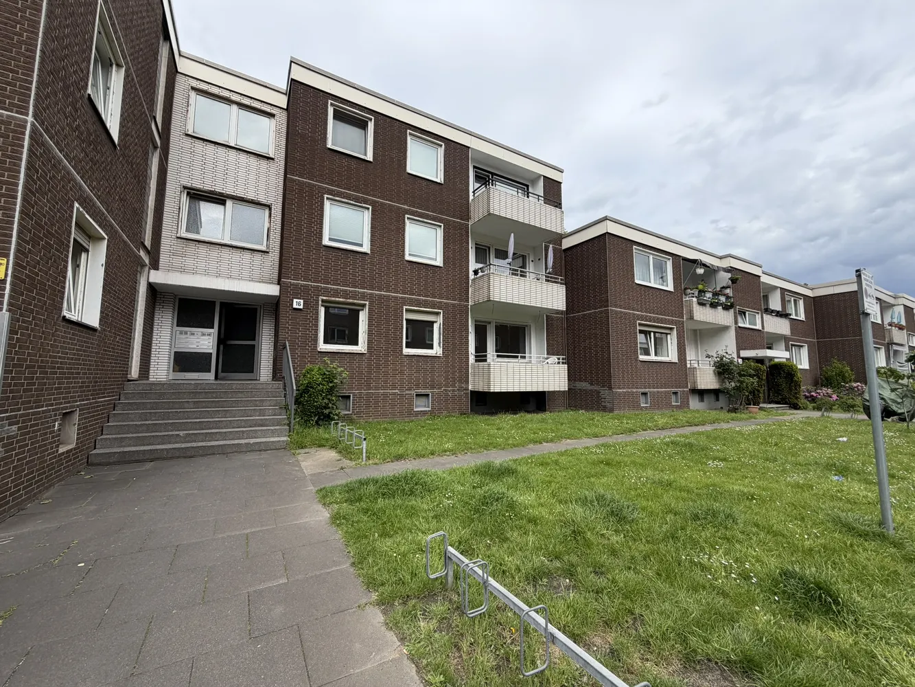 3 Zimmer Wohnung mit 80 m² in Duisburg – Bild 2
