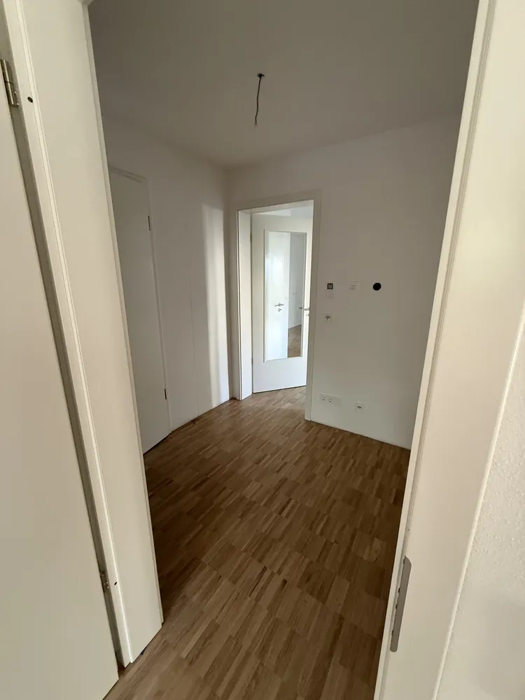 2 Zimmer Wohnung mit 83 m² in München – Bild 7