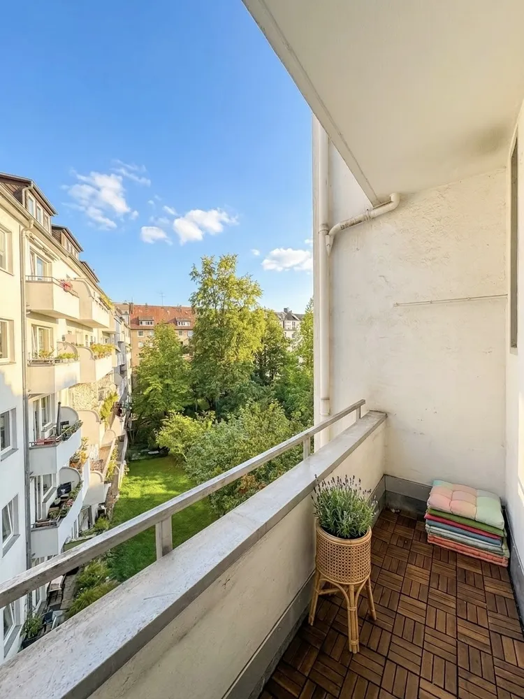 2 Zimmer Wohnung mit 67 m² in Düsseldorf – Bild 1