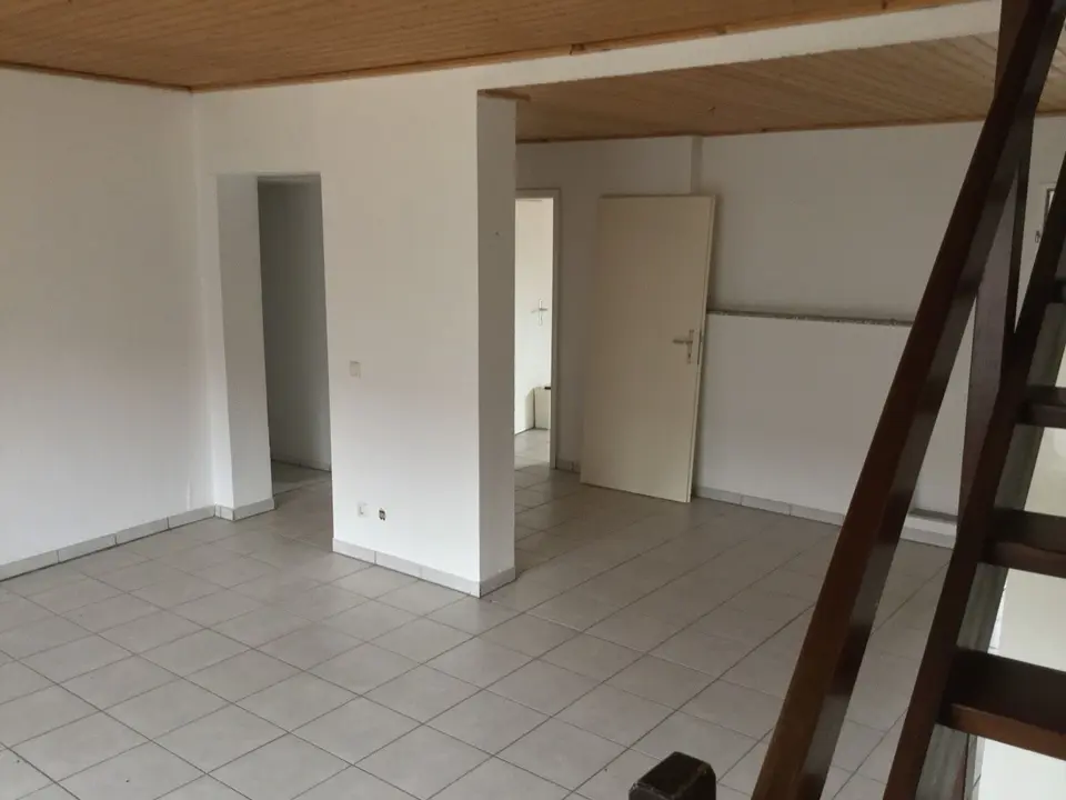 3 Zimmer Wohnung mit 105 m² in Mönchengladbach – Bild 3