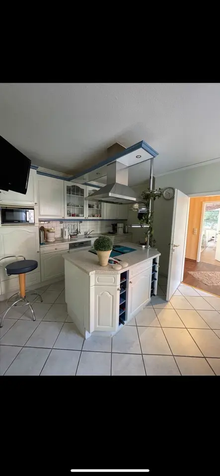 WG-Zimmer mit 150 m² in Leer – Bild 1