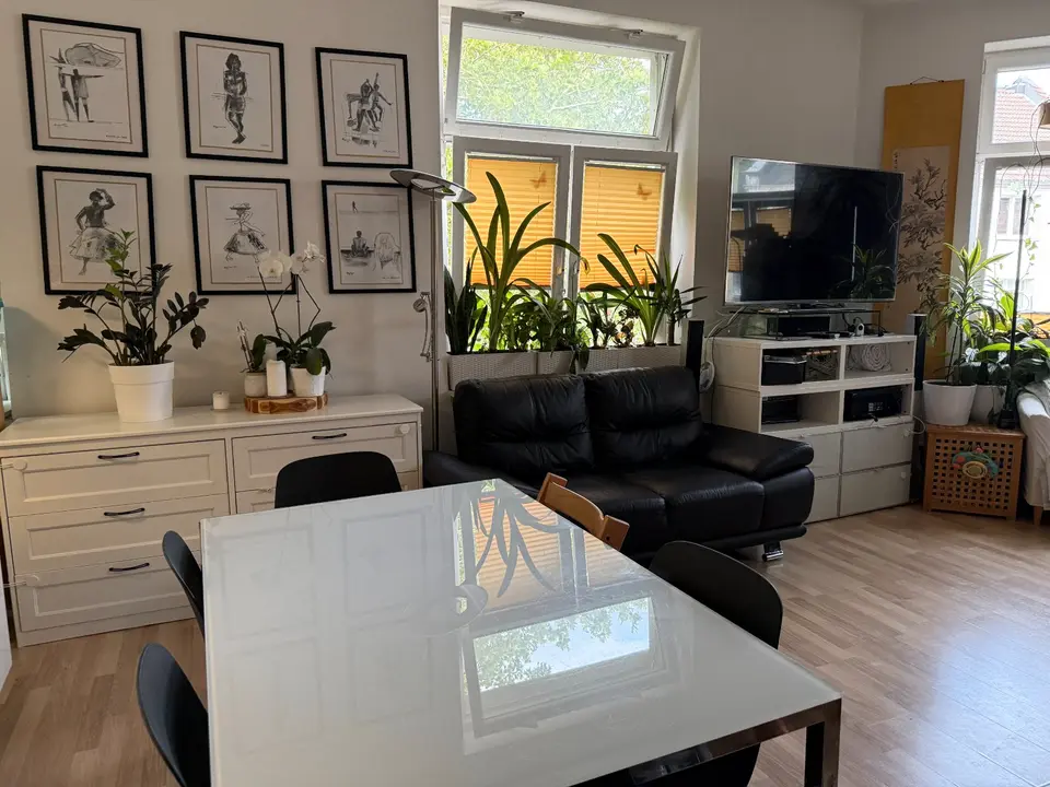 WG-Zimmer mit 100 m² in Aachen – Bild 2