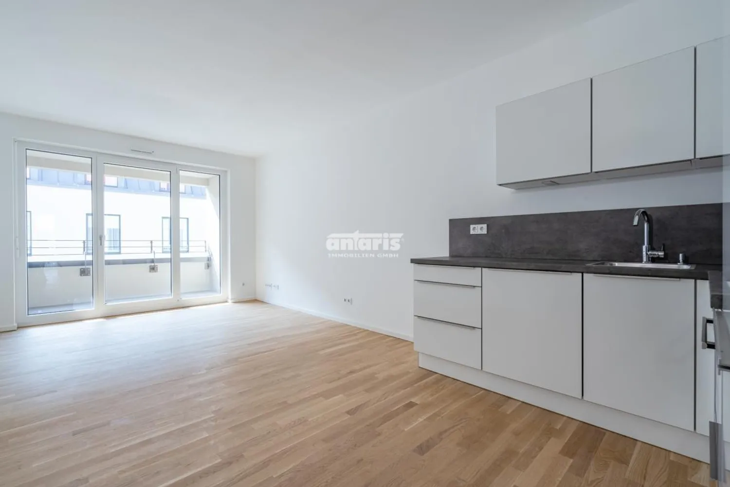 3 Zimmer Wohnung mit 77 m² in Dresden – Bild 1