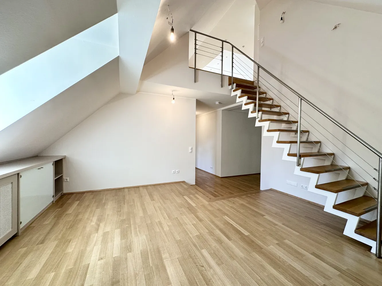 5 Zimmer Wohnung mit 180 m² in Dresden – Bild 8