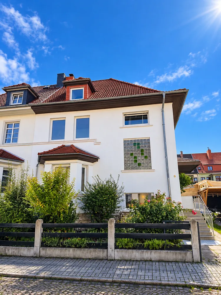 4 Zimmer Haus mit 160 m² in Erfurt – Bild 1