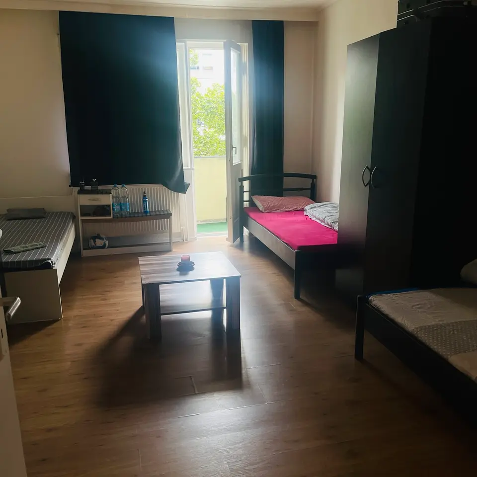 WG-Zimmer mit 350 m² in Berlin – Bild 7