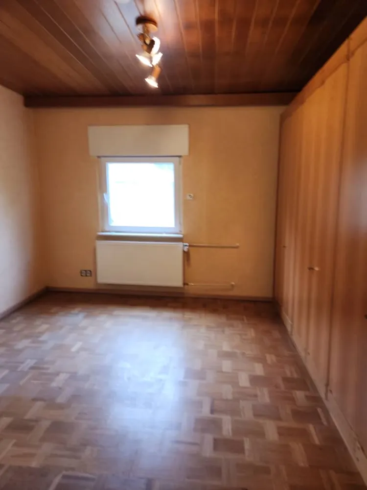 9 Zimmer Haus mit 241 m² in Saarbrücken – Bild 4