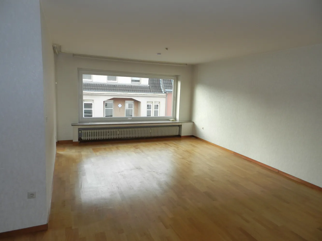 2 Zimmer Wohnung mit 83 m² in Moers – Bild 2