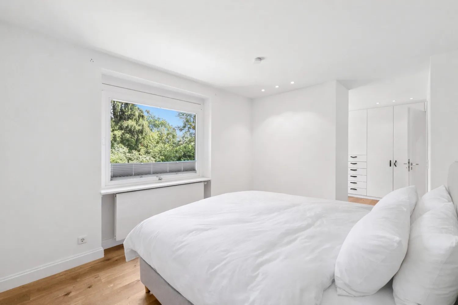 4 Zimmer Wohnung mit 152 m² in Düsseldorf – Bild 8