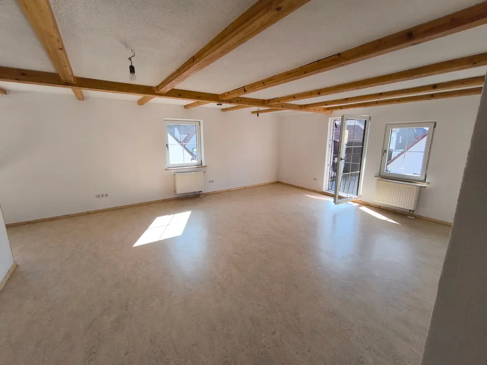 6 Zimmer Wohnung mit 142 m² in Coburg – Bild 3