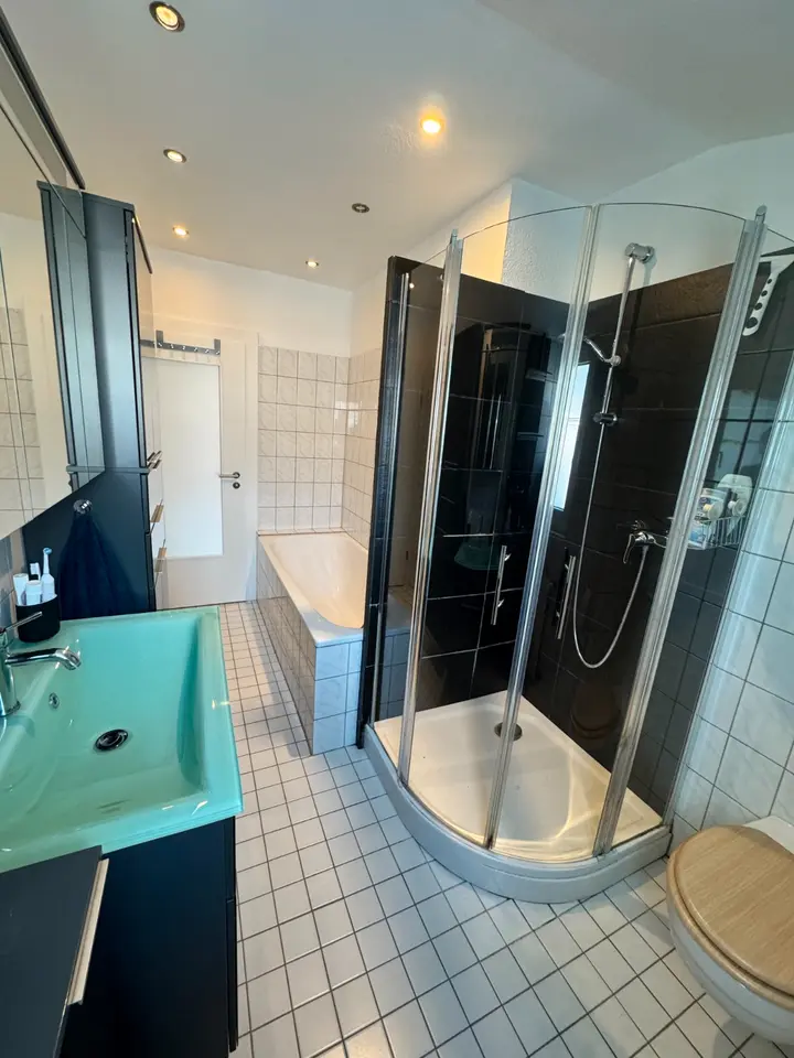 WG-Zimmer mit 120 m² in Düsseldorf – Bild 9