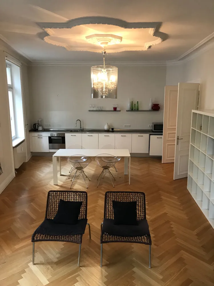 2 Zimmer Wohnung mit 80 m² in Frankfurt am Main – Bild 9