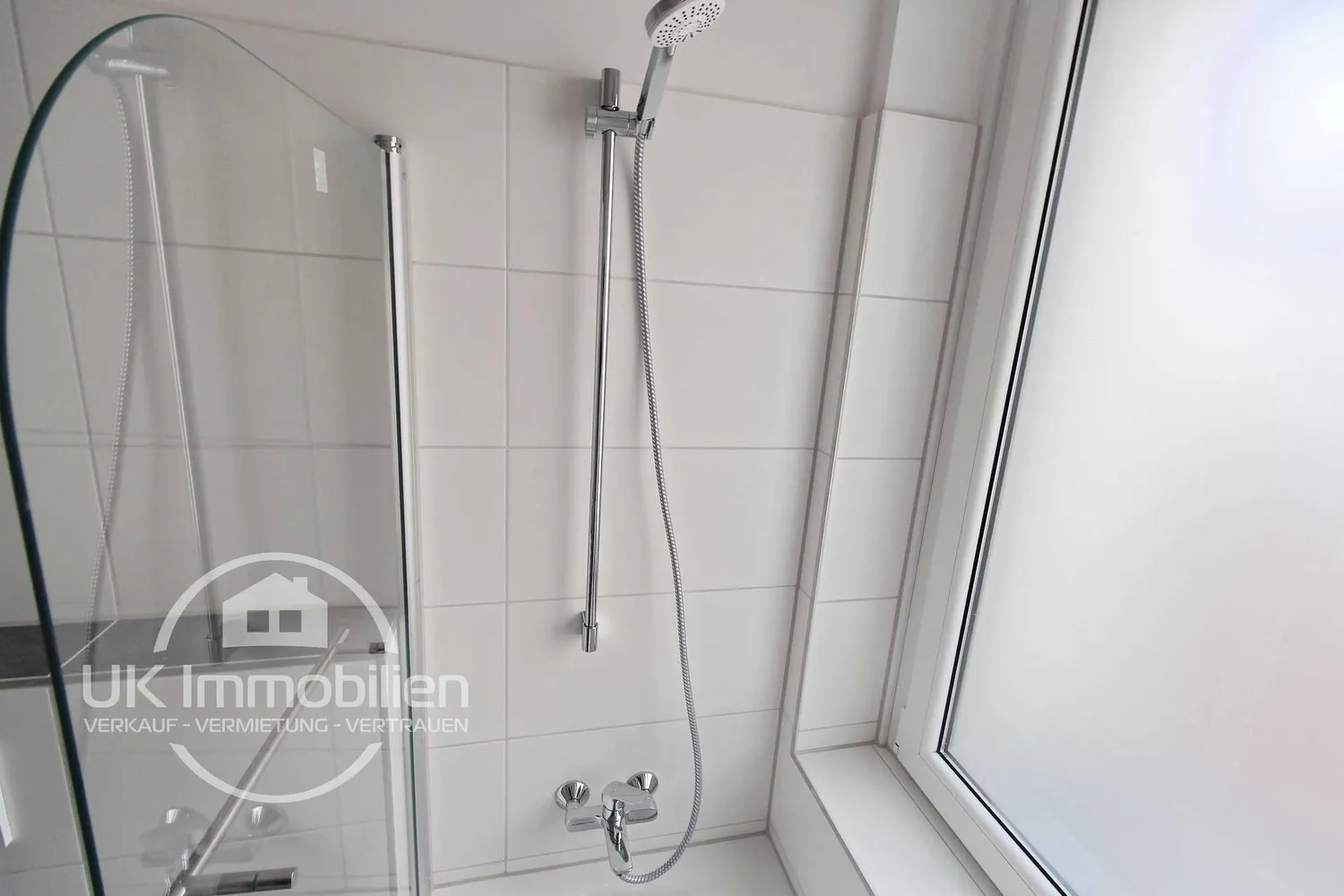 2 room apartment with 75 m² in Frankfurt am Main – Photo 12