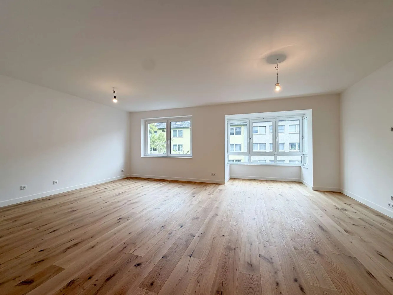 4 Zimmer Wohnung mit 103 m² in Düsseldorf – Bild 3