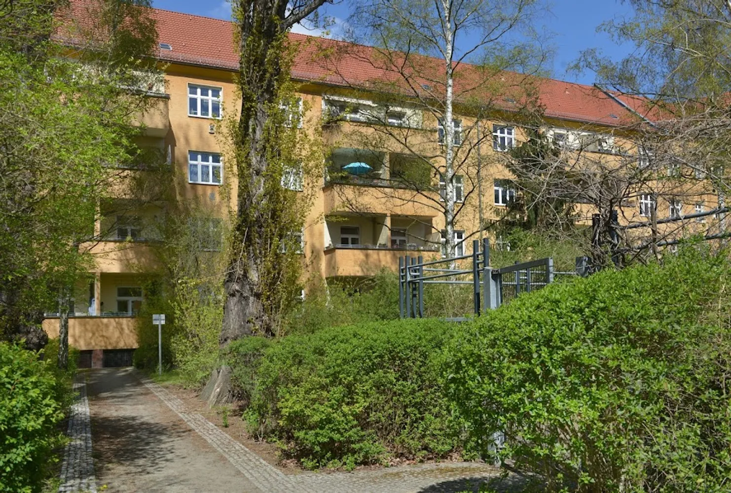 2 Zimmer Wohnung mit 64 m² in Berlin – Bild 1