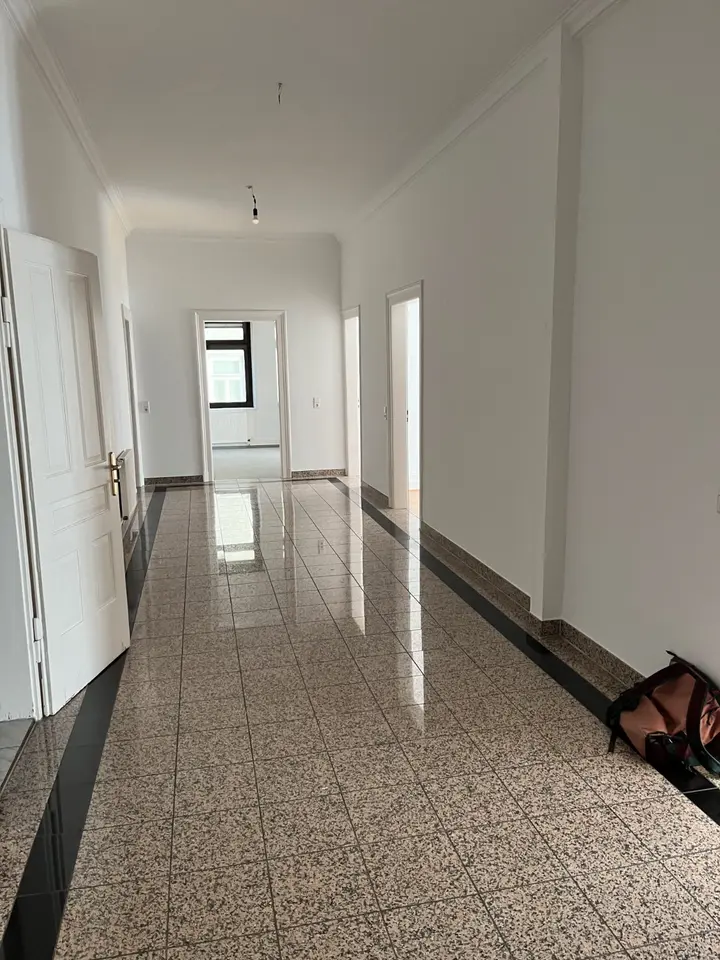 5 Zimmer Wohnung mit 162 m² in Stuttgart – Bild 8