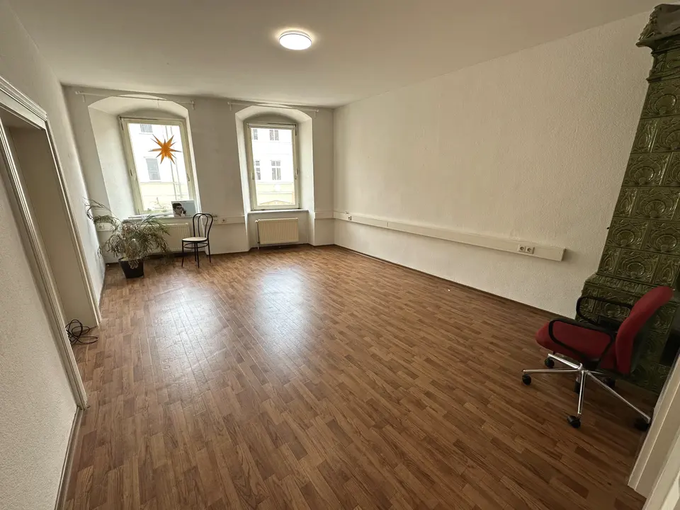 4 Zimmer Wohnung mit 100 m² in Hof – Bild 2
